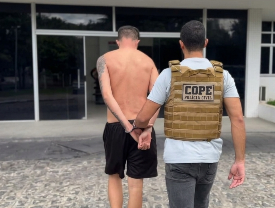 COPE prende condenado por tráfico de drogas e apreende crack em Aracaju